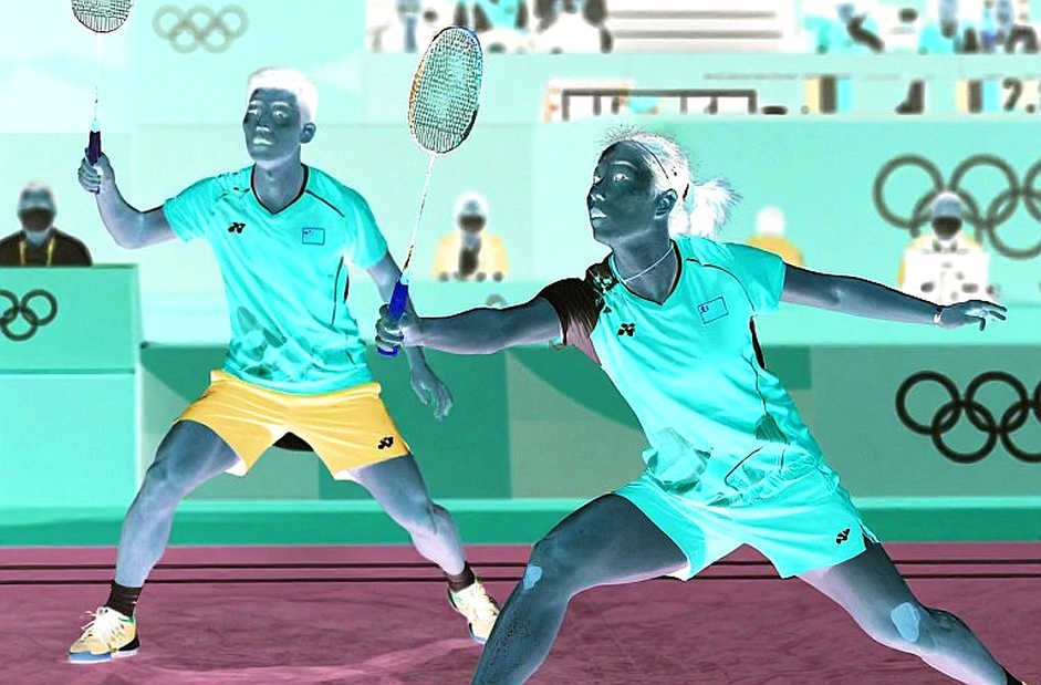 Khi Cầu Lông Gặp Khói Nổ: Ashmita Chaliha Đặt Câu Hỏi Về Chuẩn Sân Đấu BWF