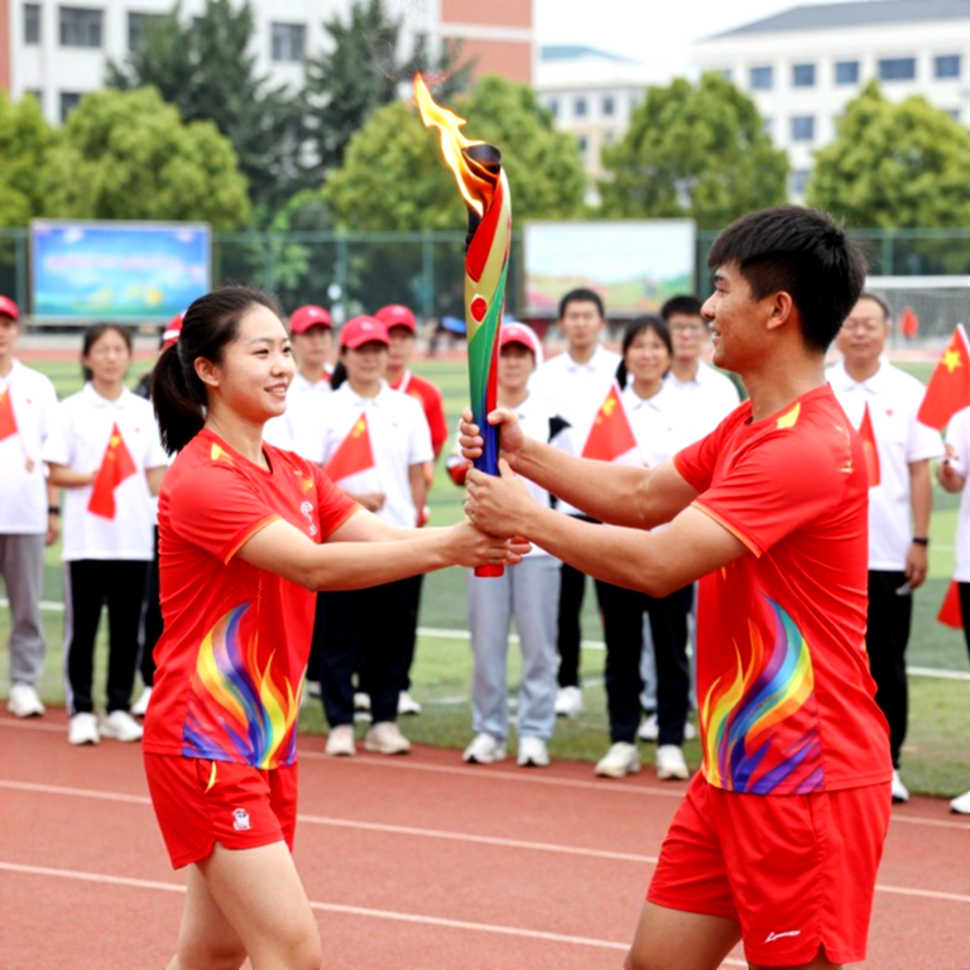 Đội trưởng 40 tuổi rời trại giữa loạt trận: bản ghi chép về một cuộc khủng hoảng quyền lực