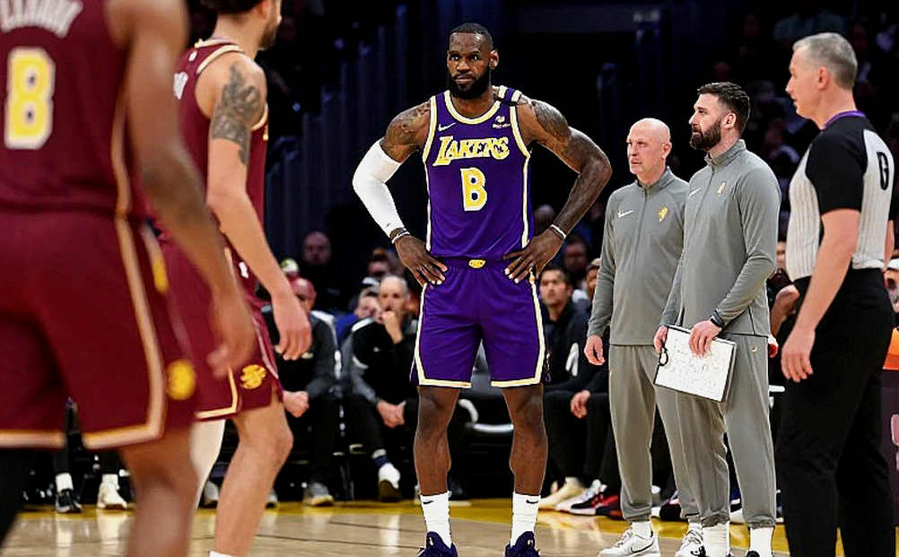 Kawhi về Toronto: Phép tính 5 lượt chọn và lời nguyền tuổi 35 Kawhi về Toronto: Phép tính 5 lượt chọn và lời nguyền tuổi 35