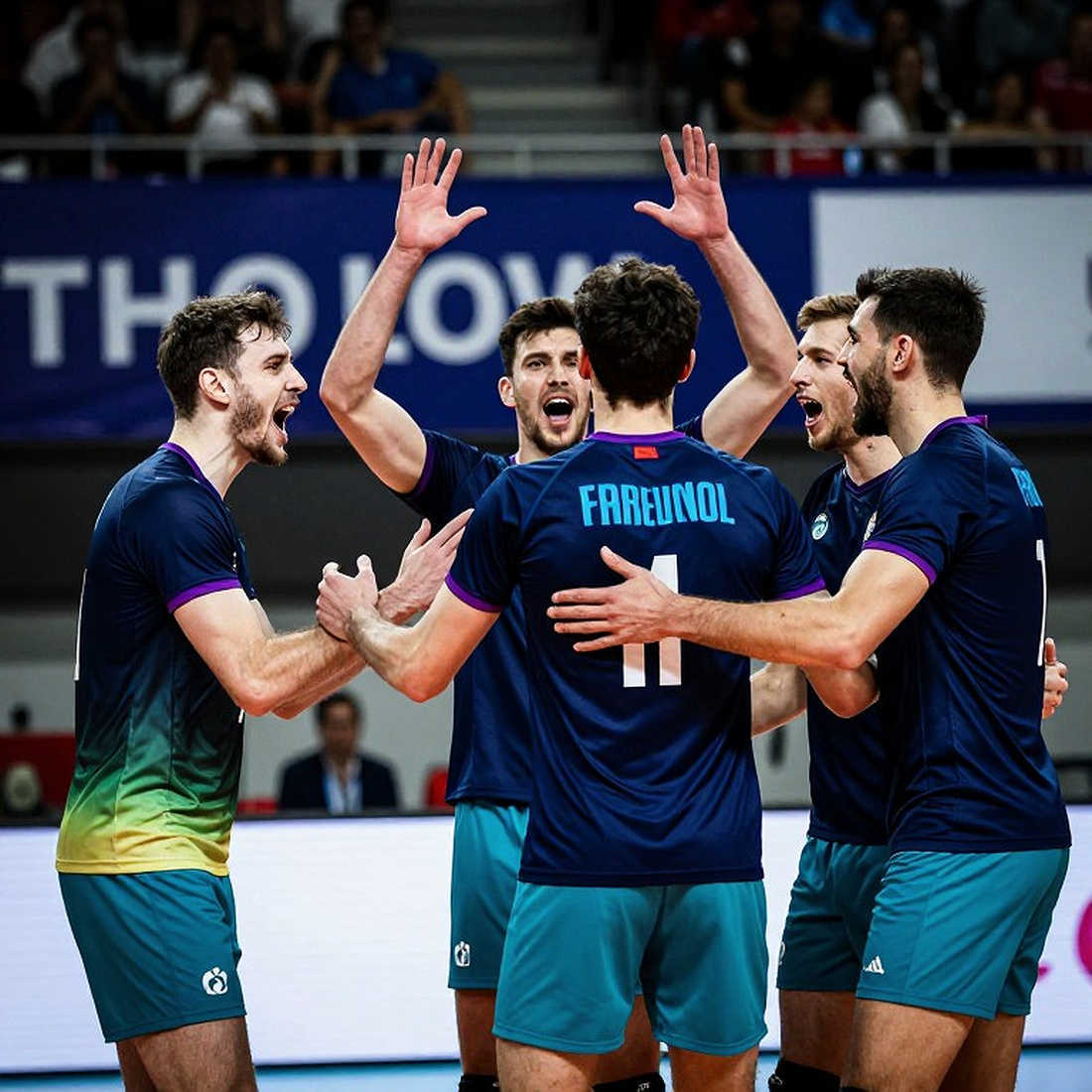 Ba bàn vào lưới Iran không che được mười một bàn thua: U15 Việt Nam nhìn từ Tier C