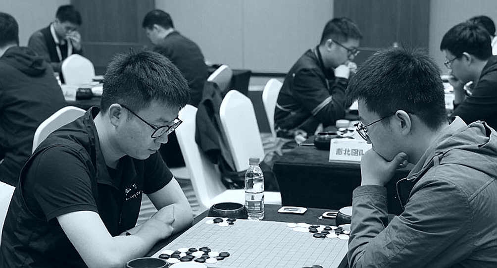 Chín tầng dữ liệu khuất: cách đọc một mùa giải esports trước khi nó bắt đầu