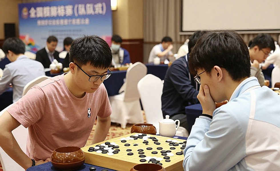 Samarkand, Olympiad và catalogue ChessBase #225: khi tiêu đề đi trước phần thân bài