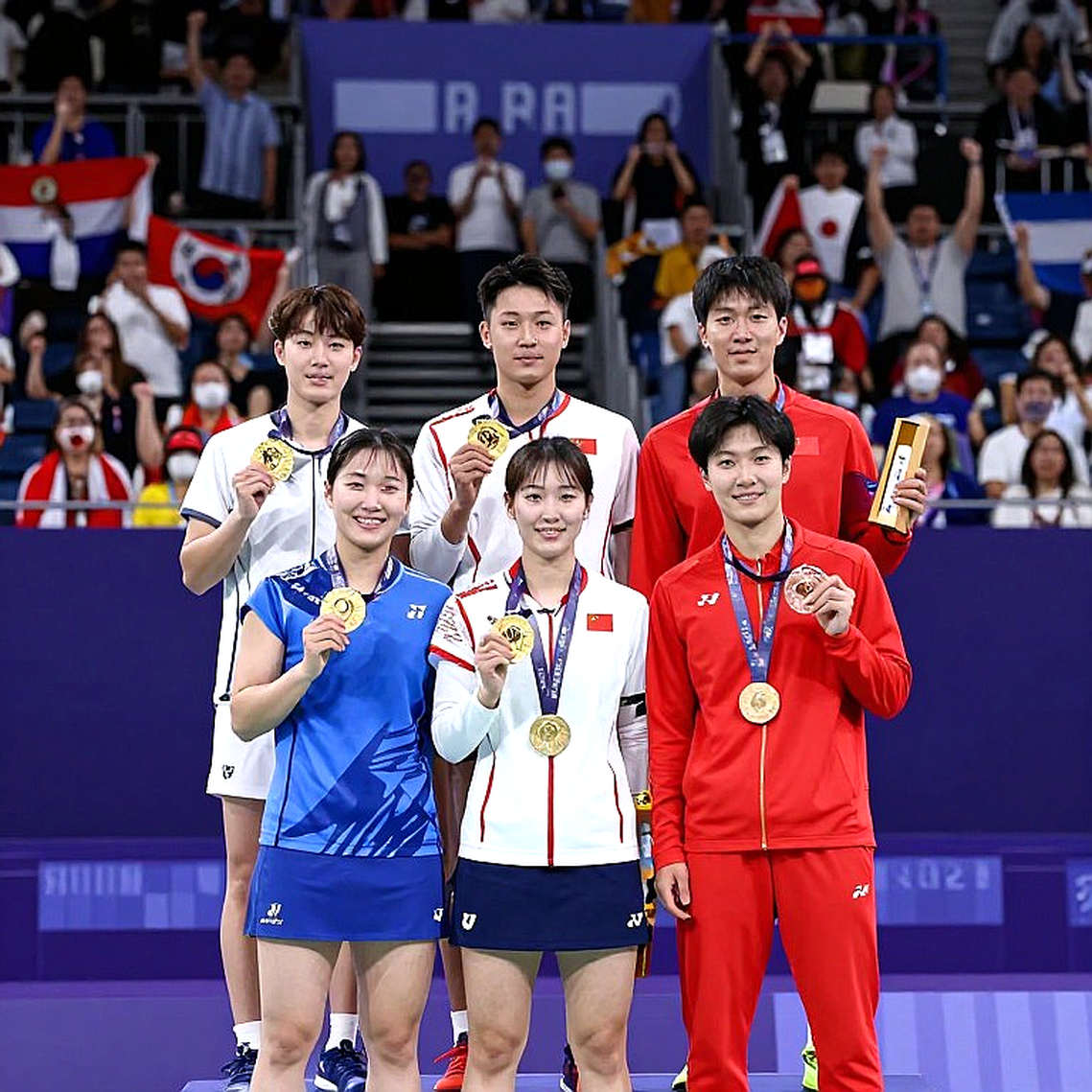 Nguyễn Tiến Minh ở tuổi 43 vẫn thắng: Vì sao người cũ của cầu lông Việt Nam chưa thể rời sân?
