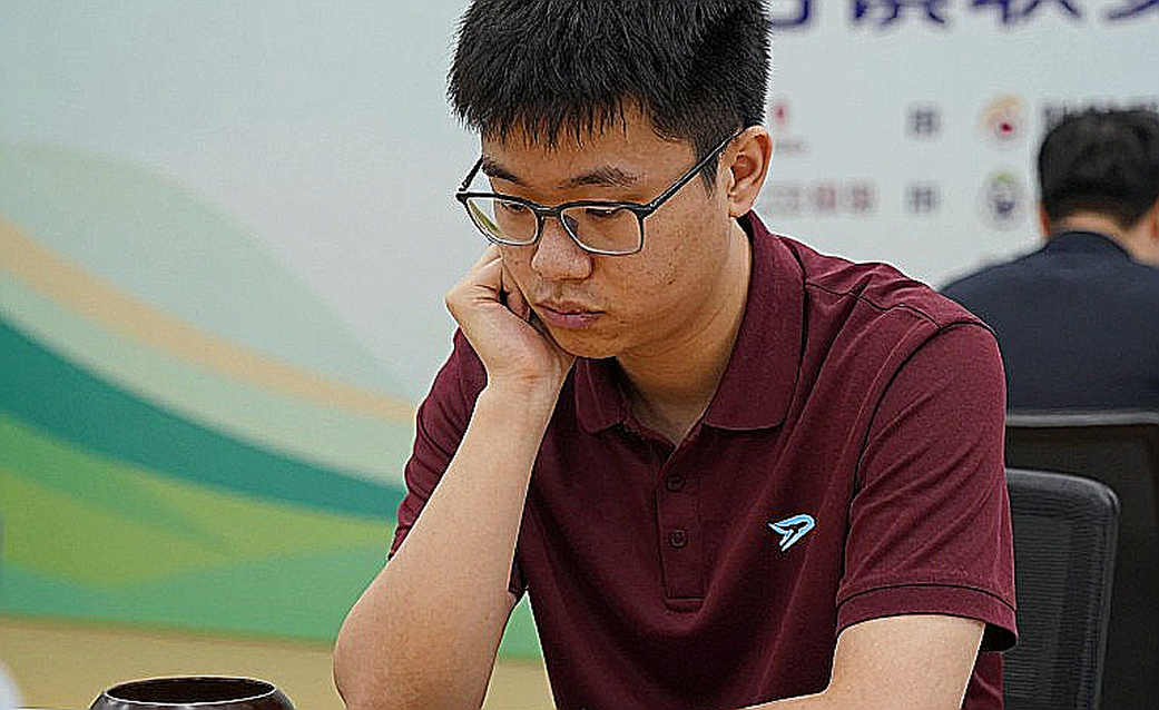 Ba năm sau khi Carlsen rời ngai: khoảng trống dữ liệu đang vẽ lại cờ vua đỉnh cao Ba năm sau khi Carlsen rời ngai: khoảng trống dữ liệu đang vẽ lại cờ vua đỉnh cao
