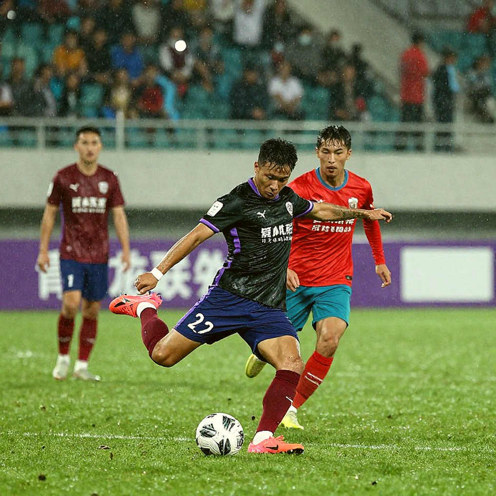 Dòng tiền sau cánh cửa phòng họp: đọc lại thị trường chuyển nhượng V.League giữa mùa Dòng tiền sau cánh cửa phòng họp: đọc lại thị trường chuyển nhượng V.League giữa mùa