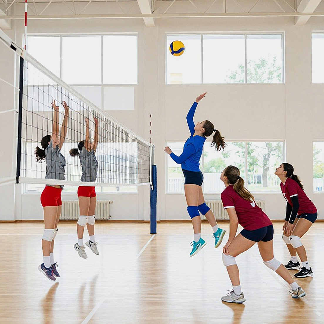 Cậu bé 13 tuổi cao 2m10 giữa sân chơi người lớn: Qatar đặt cược cả chu kỳ Olympic vào một chủ công chưa từng thấy ở bóng chuyền châu Á Cậu bé 13 tuổi cao 2m10 giữa sân chơi người lớn: Qatar đặt cược cả chu kỳ Olympic vào một chủ công chưa từng thấy ở bóng chuyền châu Á