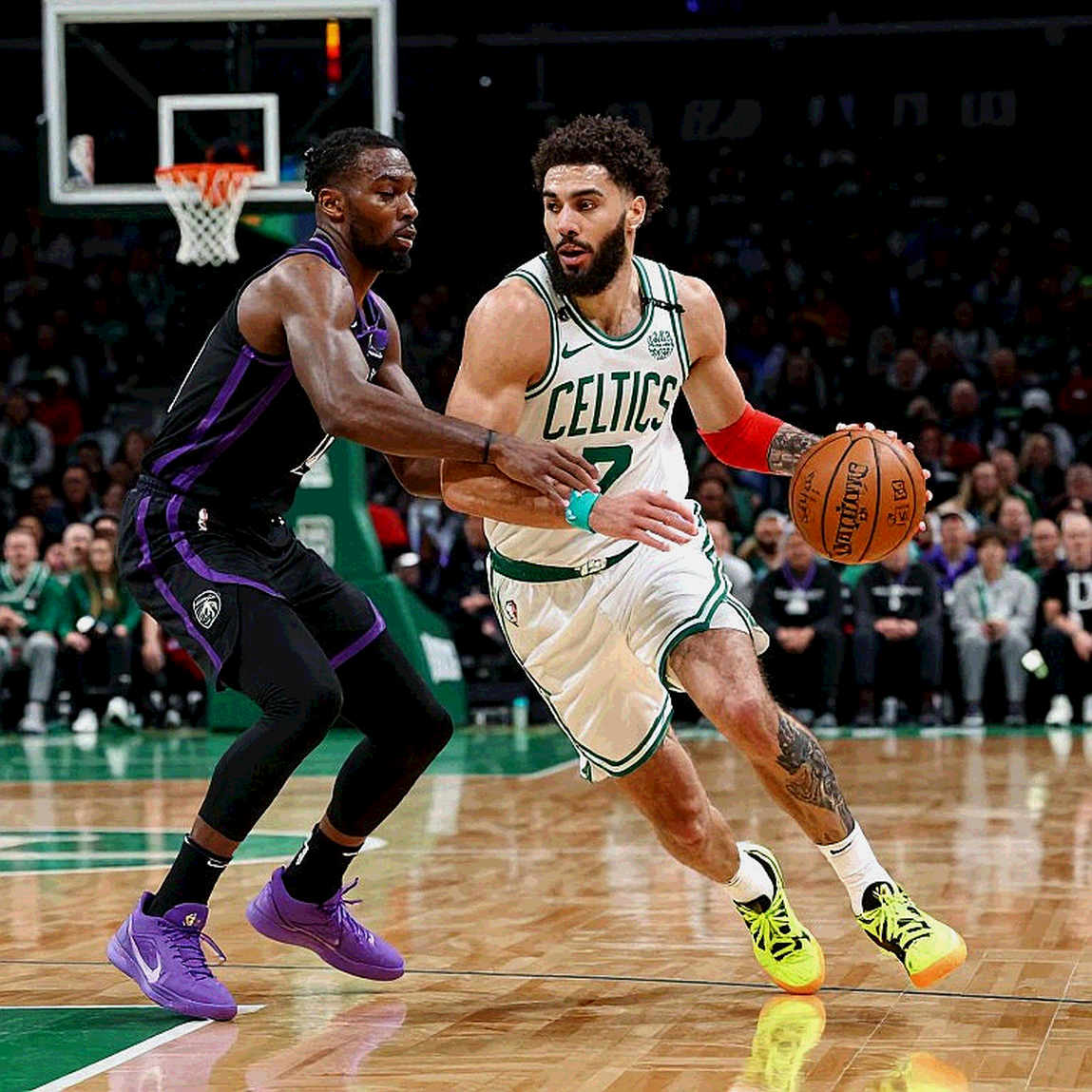 Toronto Raptors: Tiêu chuẩn vô địch và canh bạc 35 tuổi mang tên Kawhi Leonard Toronto Raptors: Tiêu chuẩn vô địch và canh bạc 35 tuổi mang tên Kawhi Leonard