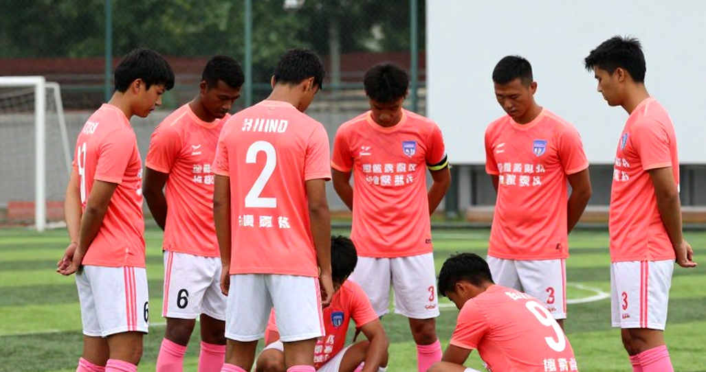 Ba bàn trong mười sáu phút: Giải phẫu trận đấu ở Anfield và cái bẫy của một bản tin chưa kiểm chứng
