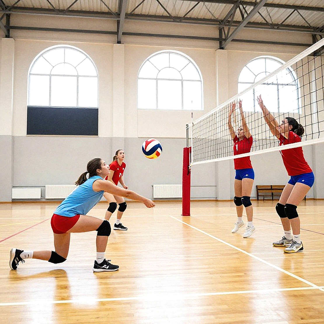 Ba mươi năm giải thưởng Cầu thủ Xuất sắc nhất bóng chuyền nữ NCAA: Những vị trí bị bỏ quên và một con đường ra bãi biển
