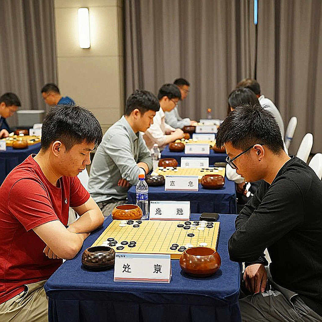 Gukesh thoát hiểm kiểu Houdini tại Olympiad Samarkand: Vàng vẫn xa tầm tay Ấn Độ? Gukesh thoát hiểm kiểu Houdini tại Olympiad Samarkand: Vàng vẫn xa tầm tay Ấn Độ?