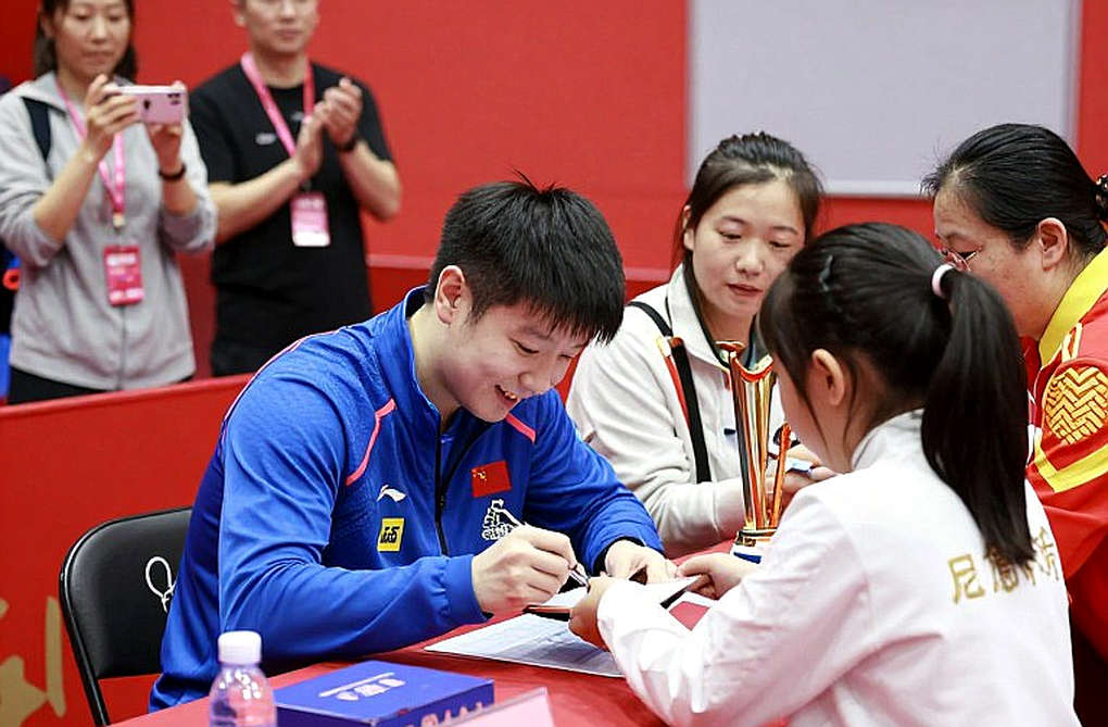 Hursey – Shi Xunyao partnership at WTT China Smash: The rhythm equation for British table tennis